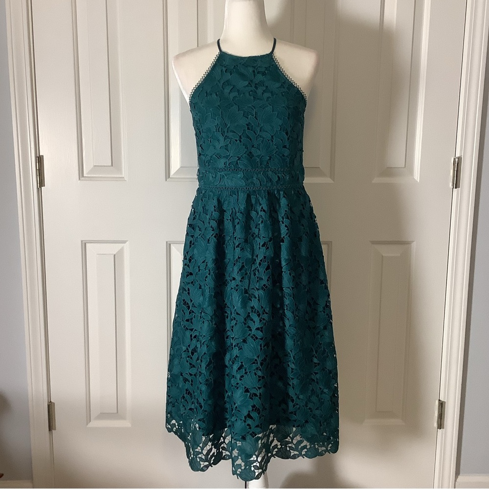 Ann Taylor LOFT Green Floral Lace Halter Dress, Size 4